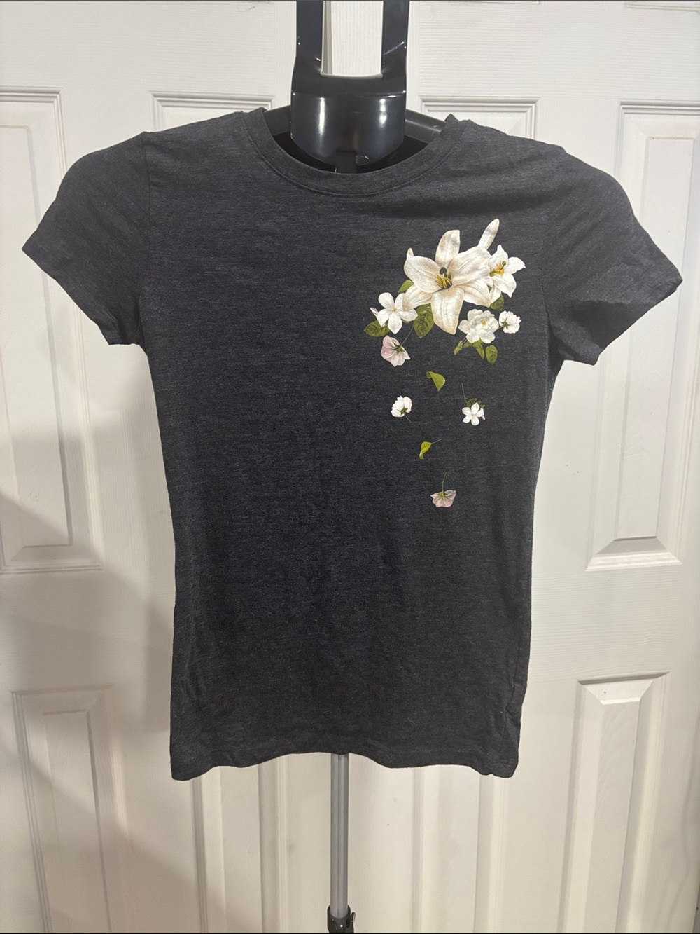 Aeropostale Charcoal Short-Sleeve Tee with White Floral Print